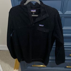 COPY - Black Patagonia Pullover